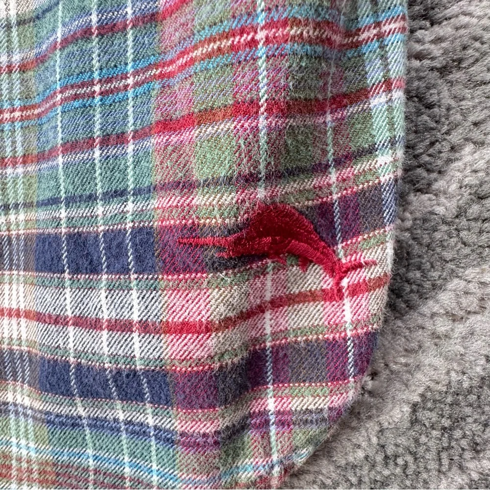 Tommy‎ Bahama Men’s Red Green Plaid Flannel Casual Long Sleeve Button Up Size XL